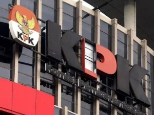 KPK Cekal Robert Tantular ke Luar Negeri