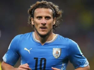 Diego Forlan Tetap Fit di usia 39, Kamu Juga Bisa Lho