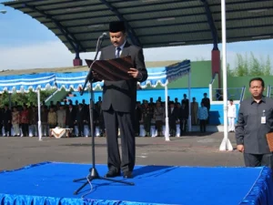 Guru dan Siswa Berprestasi di Malang Terima Penghargaan pada Peringatan HAB ke-73