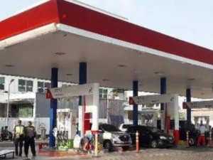 Hari Ini, Pertamina Turunkan Harga Pertamax Cs