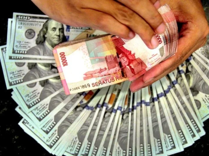Menguat Paling Tajam di Asia, Kurs Rupiah Mendekati Level 13.000/US$