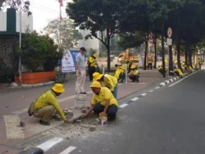 Etika Penggunaan Lampu Jauh, Jangan Sampai Ganggu Pengendara Lain