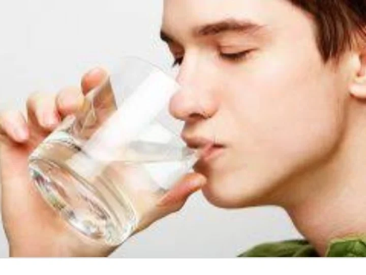 8 Hal yang Terjadi Pada Tubuh Ketika Kita Kurang Minum
