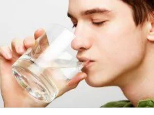 8 Hal yang Terjadi Pada Tubuh Ketika Kita Kurang Minum
