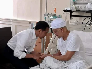 Menjenguk Orang Sakit Didoakan 70.000 Malaikat