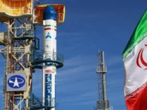 Meski Diperingatkan AS, Iran Tetap Lanjutkan Program Kedirgantaraan