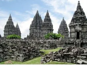 Mengenal 6 Candi Tertinggi di Indonesia