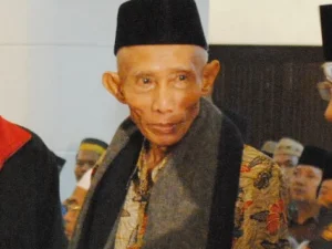 Begini Ketika Formalisasi Hukum Fikih Ditolak oleh Imam Malik dan Kiai Sahal