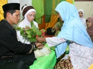 Tradisi Keumaweuh #2:Esensi dan Sejarahnya dalam Masyarakat Aceh
