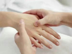 Dijamin Ampuh! Titik Pijat Refleksi untuk Atasi Insomnia
