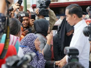 Curhatan Nenek Dedeh ke bapak jokowi