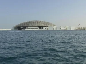 Selain ke Masjid, Sergio Ramos Juga ke Louvre Abu Dhabi