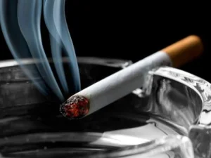 Pegawai dan Warga Merokok di KTR, Rokok dan Asbak Disita