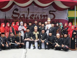 SALEUM MAN Model Dibuka