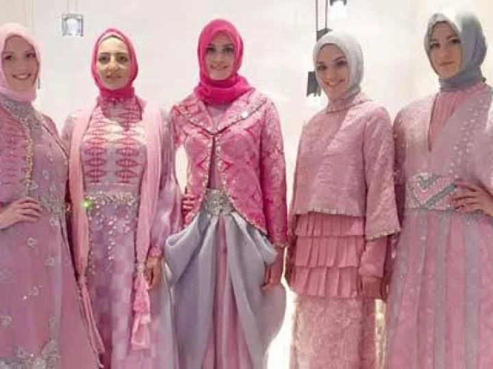 Spirit Baru dalam 30 Tahun Perjalanan Busana Muslim Shafira