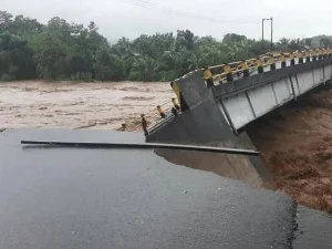 Banjir Sulsel Tewaskan 30 Jiwa, 25 Orang Hilang