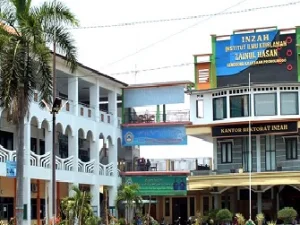 Institut Ilmu Keislaman Zainul Hasan (INZAH) Genggong, Probolinggo