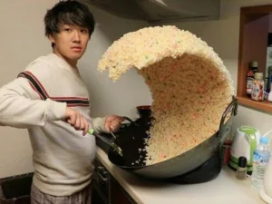 Gara-gara Foto Nasi Goreng Viral, YouTuber Ini Jadi Meme Populer
