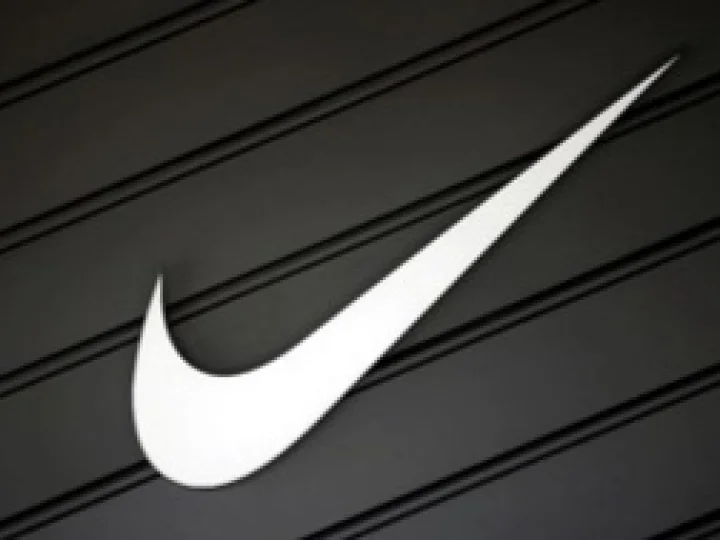 Perusahaan Sepatu, Nike Didesak Tarik Sepatu Berdesain Tulisan Mirip 'Allah'