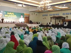 Haul Muassis NU Sumenep, Ketua PWNU Jatim, KH. Marzuki Mustamar Minta Waspada Ambil Mantu
