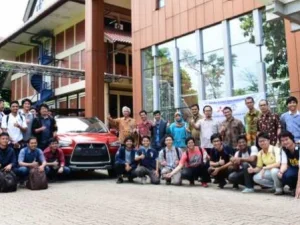 Mitsubishi Fuso Tahun Ini Ikut  Peduli Dunia Pendidikan Indonesia, Ini Programnya