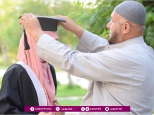 Berbakti kepada Orang Tua adalah Kunci Sukses Dunia Akhirat