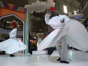 Para Peniru Kaum Sufi