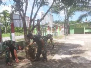 Anggota Koramil 07/Babahrot Manfaatkan Waktu Libur