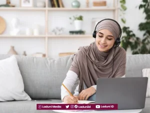 Dalam Kondisi Apa Seorang Istri Boleh Menjadi Tulang Punggung Keluarga?