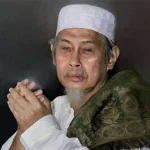 Biografi KH. Maftuh Basthul Birri