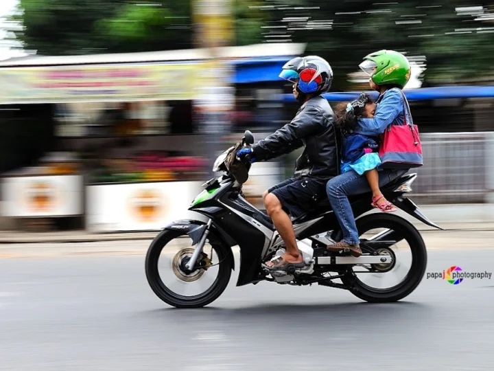 Ojek Angkuh
