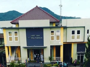 SMK Nurul Haromain Pujon Malang