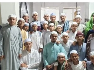 Antusiasnya Santri Pesantren DALWA Jawa Timur Memperingati Haul Abon Aziz Samalanga Ke-30