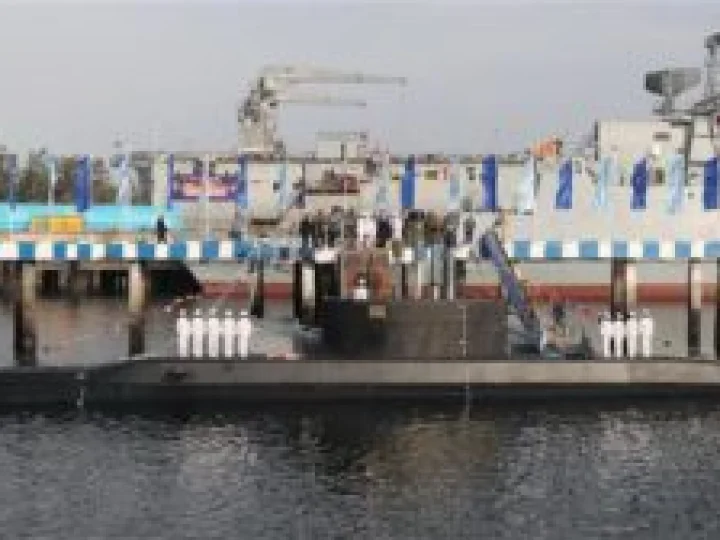 Kapal Selam ‘Penakluk’ Milik Iran Telah Diresmikan