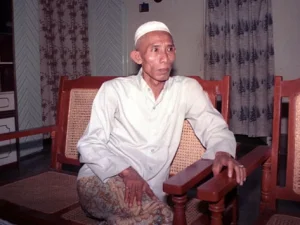 Kiai Kok Gak Meyakinkan!