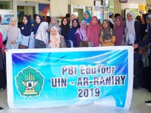 Mahasiswa PBI UIN Ar Raniry Gelar Perjalanan Edukasi ke Brunei Darussalam-Malaysia