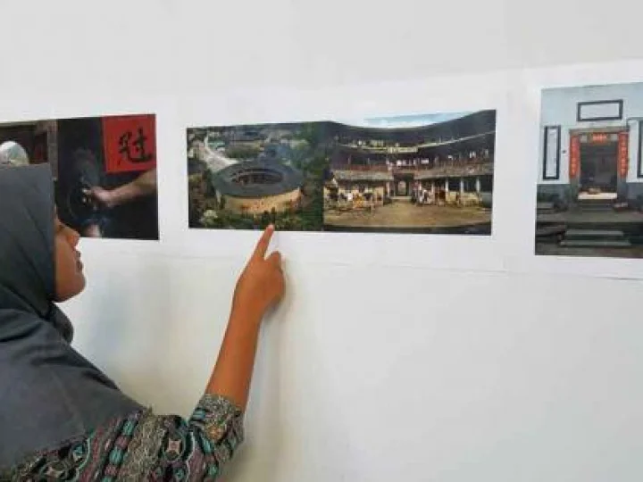 Di SIngkawang, Pameran Ini Tampilkan Dokumenter Rumah Hakka