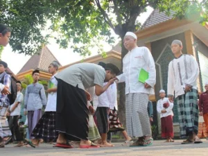 Menyadari Pentingnya Akhlak untuk Mengatasi Masalah Kekerasan