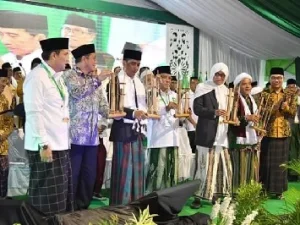 DR. Mushtafa Zahra: Di Dunia Hanya Ada dua Firqoh yang Sanad dan Aqidahnya Jelas