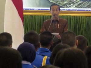 Siswa SMA Taruna Nusantara Diminta Presiden Jokowi Berani Lawan Hoax