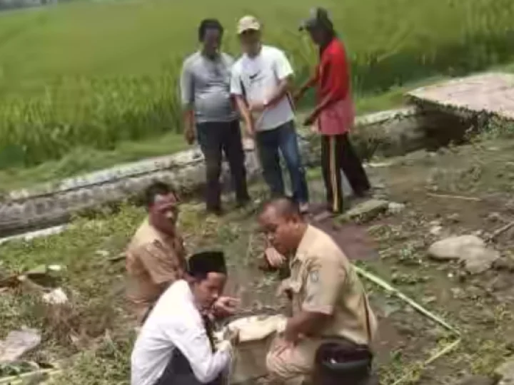 Lembaga Falakiyah NU Ukur Arah Kiblat Masjid Dekat Eks Lokalisasi