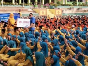 Pearkuat Akses Informasi, XL Donasi Akses Internet ke 1000 Sekolah
