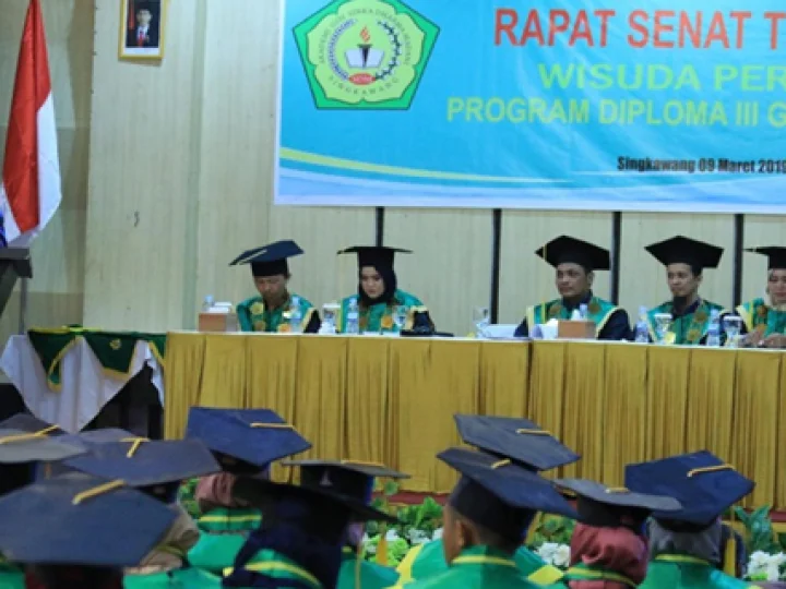 Akademi Gizi SIngkawang gelar Wisuda Pertama Program Diploma III