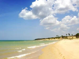 Launching Visit Sumenep 2019, Liburan Gratis di Pantai Slopeng