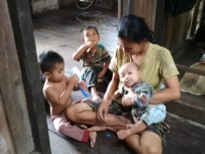 Miris, Warga Sungai Kupah Ini Makan Daun Singkong untuk Mengganjal Perut
