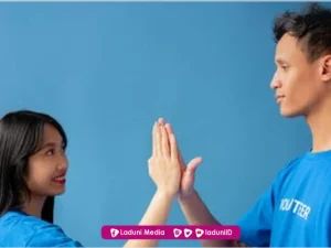 Hukum Pasangan Suami Istri Bersentuhan Setelah Wudhu
