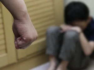 Menghukum Anak Tidak Harus Dipukul, Bisa dengan Hadiah