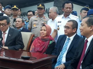 Besok Jokowi Bertemu Siti Aisyah di Istana Negara