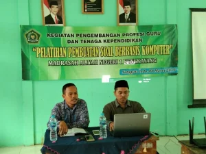 MAN 1 Bengkayang Gelar Pelatihan Pembuatan Soal Berbasis Komputer