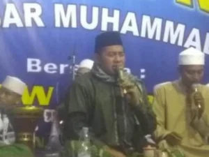 KH Abdullah Syamsul Arifin; Isra’ Mi’raj Ajarkan Keseimbangan Hubungan antar manusia dan Allah